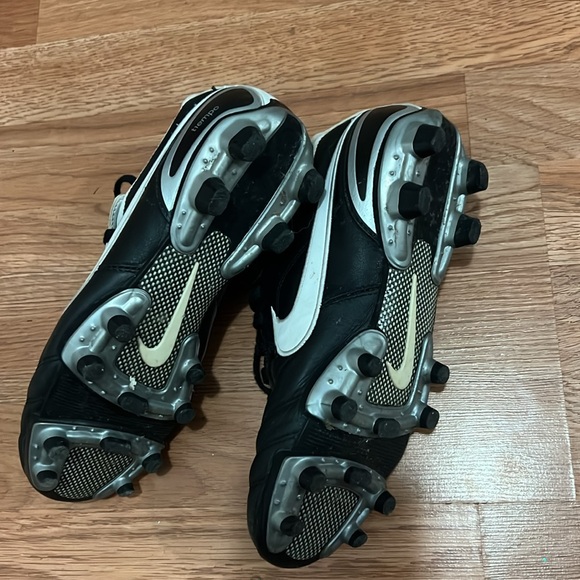 NIKE TIEMPO MYSTIC II FG SOCCER Cleat Men Sz 6 US - Picture 5 of 5